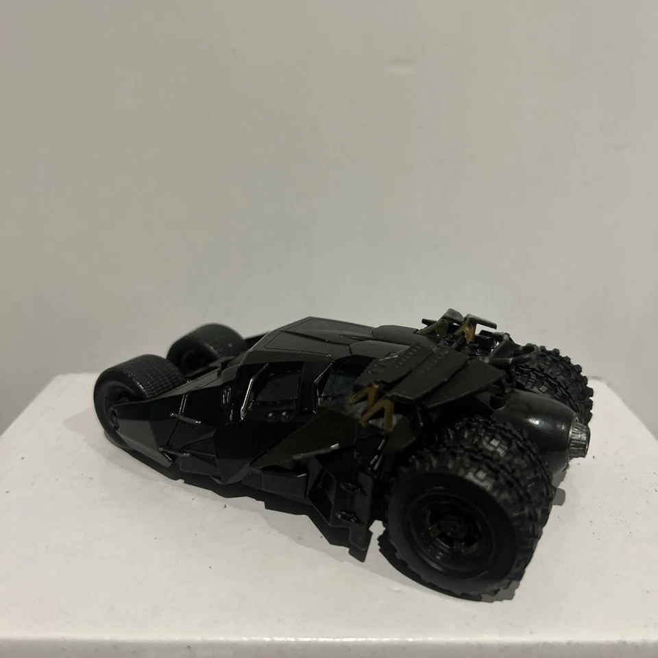 Batimóvil trasero DC Comics Batman The Dark Knight 2020 Jada Toys escala 1/32 Foto 4 de 4