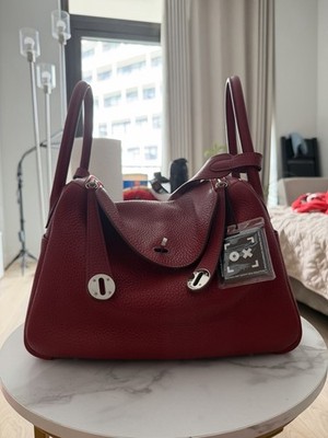 HERMÈS red Lindy 30 Shoulder Bag 