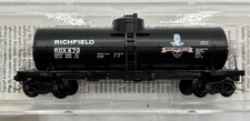 N Micro-Trains 65430 Richfield Oil Co. 39’ Single Dome Tank Car ROX #670