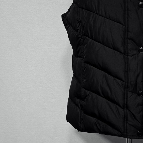 Gap Puffer Vest Mens XL Black Quilted Insulated Button Front Winter Outdoor New - Picture 3 of 16