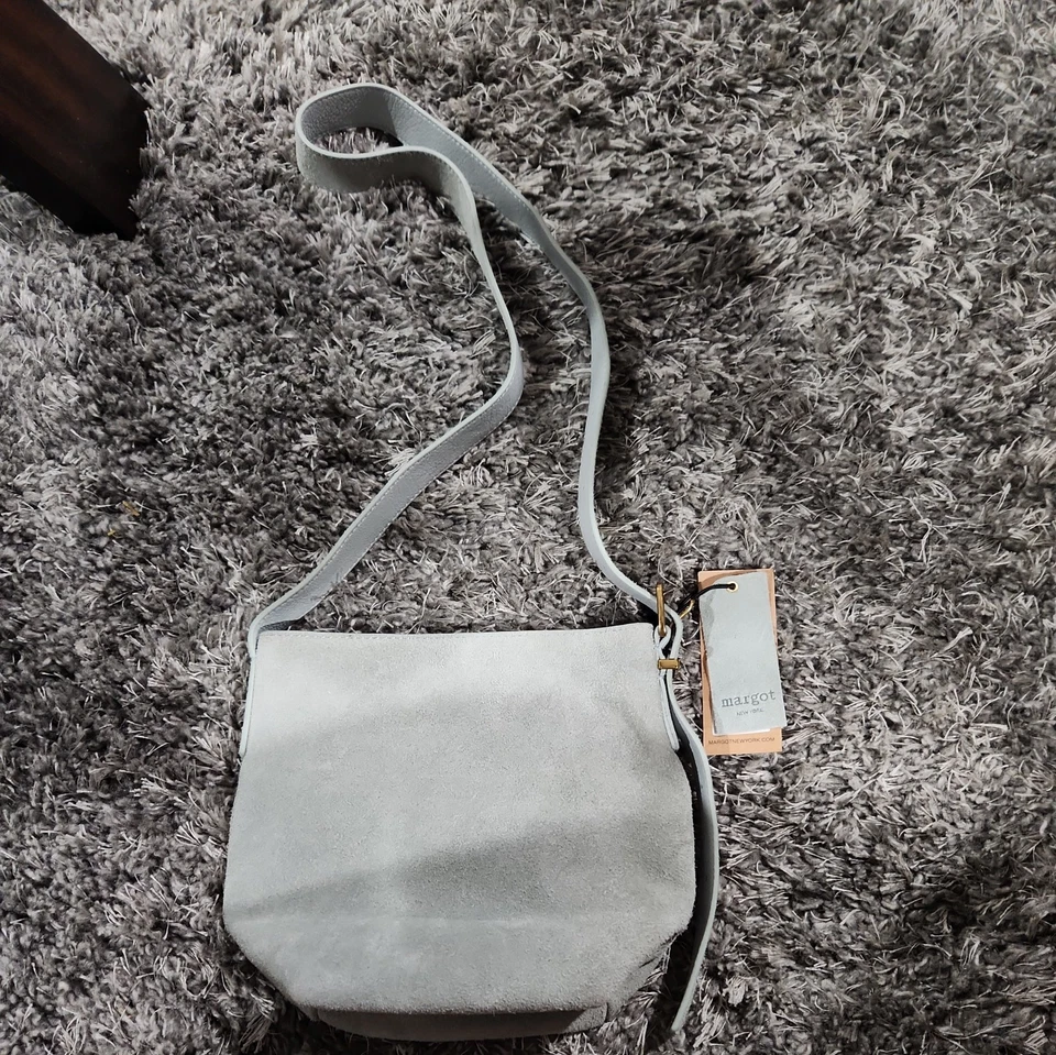 Margot New York绒面皮水桶包 — 第 2/4 张图片