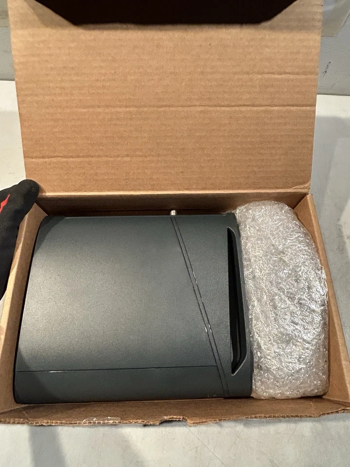 New ARRIS Surfboard G34 DOCSIS 3.1 Gigabit Cable Modem & Wi-Fi 6 Router (AX3000) - Image 3 of 4