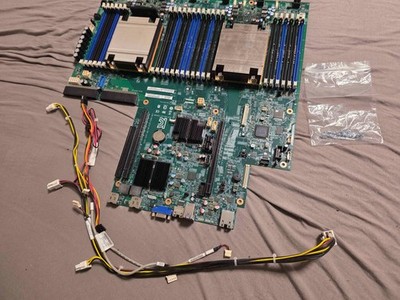 Intel S2600WT Server Mainboard Bundle | 2x Xeon E5-2667 v4 | 24x DDR4 Slots