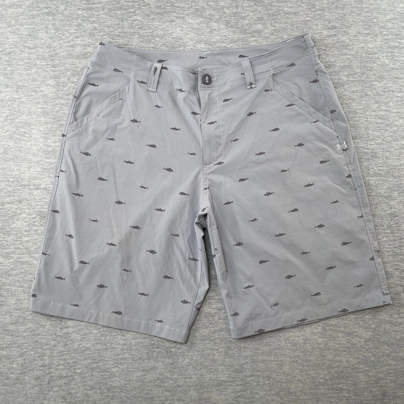 Under Armour UA Shorts Men 34 Grey 2.0 Printed Fish Hunter Casual 9" Inseam