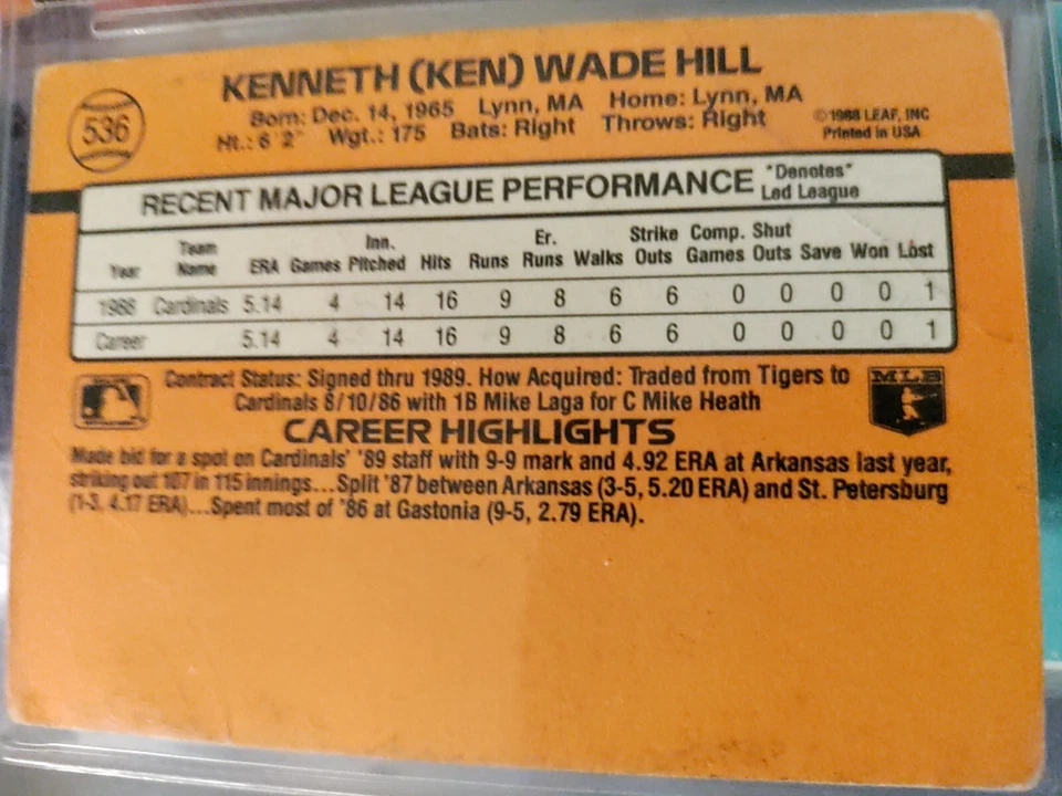1989 Donruss NO DOT after inc Error Card # 536 Ken Hill Cardinals  Rookie Card - Image 2 of 2