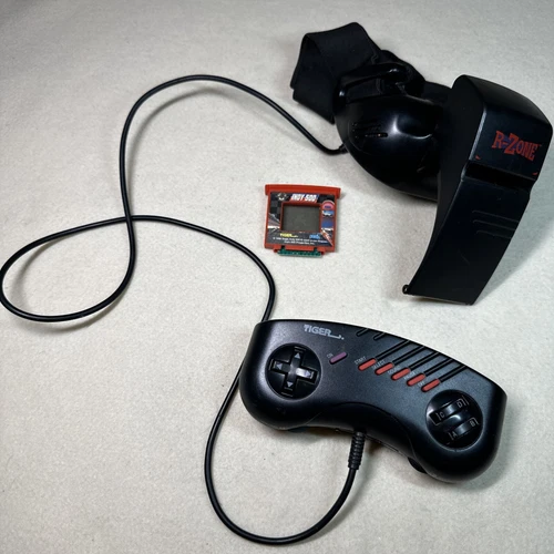 Vintage/Antique 1996 Tiger Electronic LCD Game System R Zone As Is READ INFO