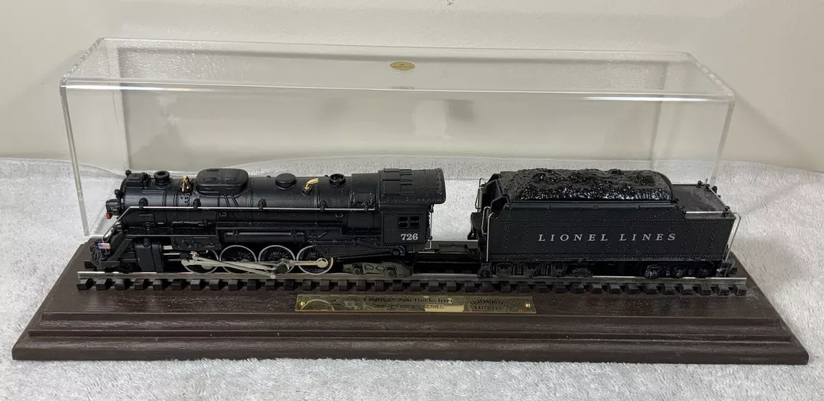 Lionel 726 Berkshire Train And Coal Car20th Century Series w Display Case Clean