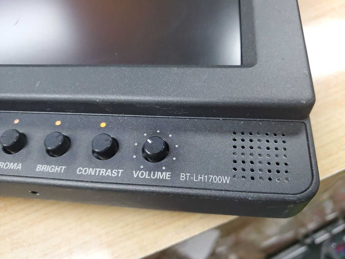 Panasonic BT-LH1700WP 17 Panasonic BT-LH1700WP 17