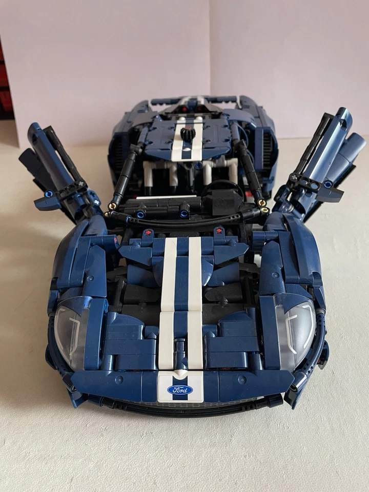 LEGO Technic 42154 2022 Ford GT, foto 1 de 5