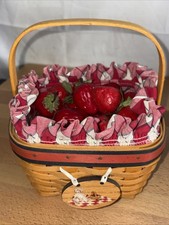 2001 Longaberger Strawberry Basket w Liner, P...