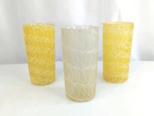 Glasses MCM Spaghetti String Rubber Coated Tall Drink White Yellow 12 Oz Vintage