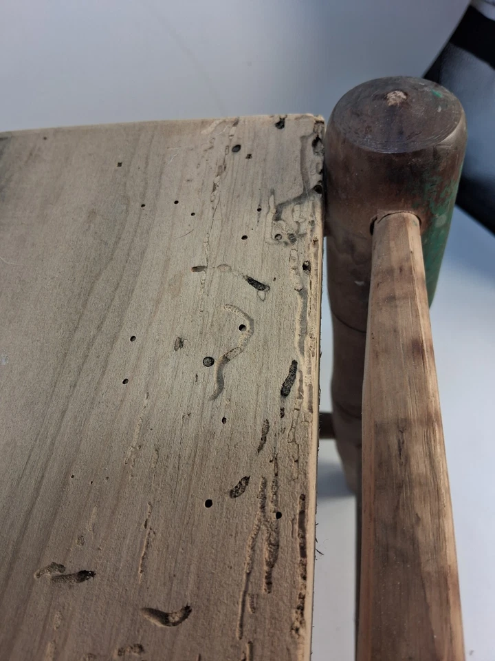 Taburete base silla respaldo escalera prima vintage con asiento de madera gusano hecho a mano Foto 4 de 4