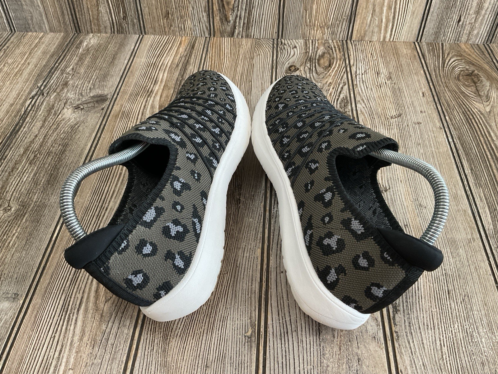 Clarks Cloudsteppers Adela Gray Leopard Print Sli… - image 9