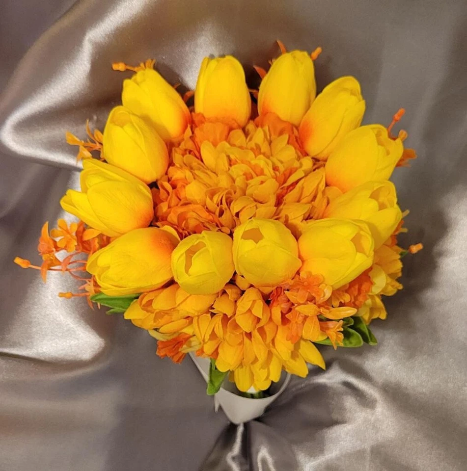 JUEGO DE RAMO DE BODA Y BOUTONNIERE DE NOVIO Foto 2 de 3