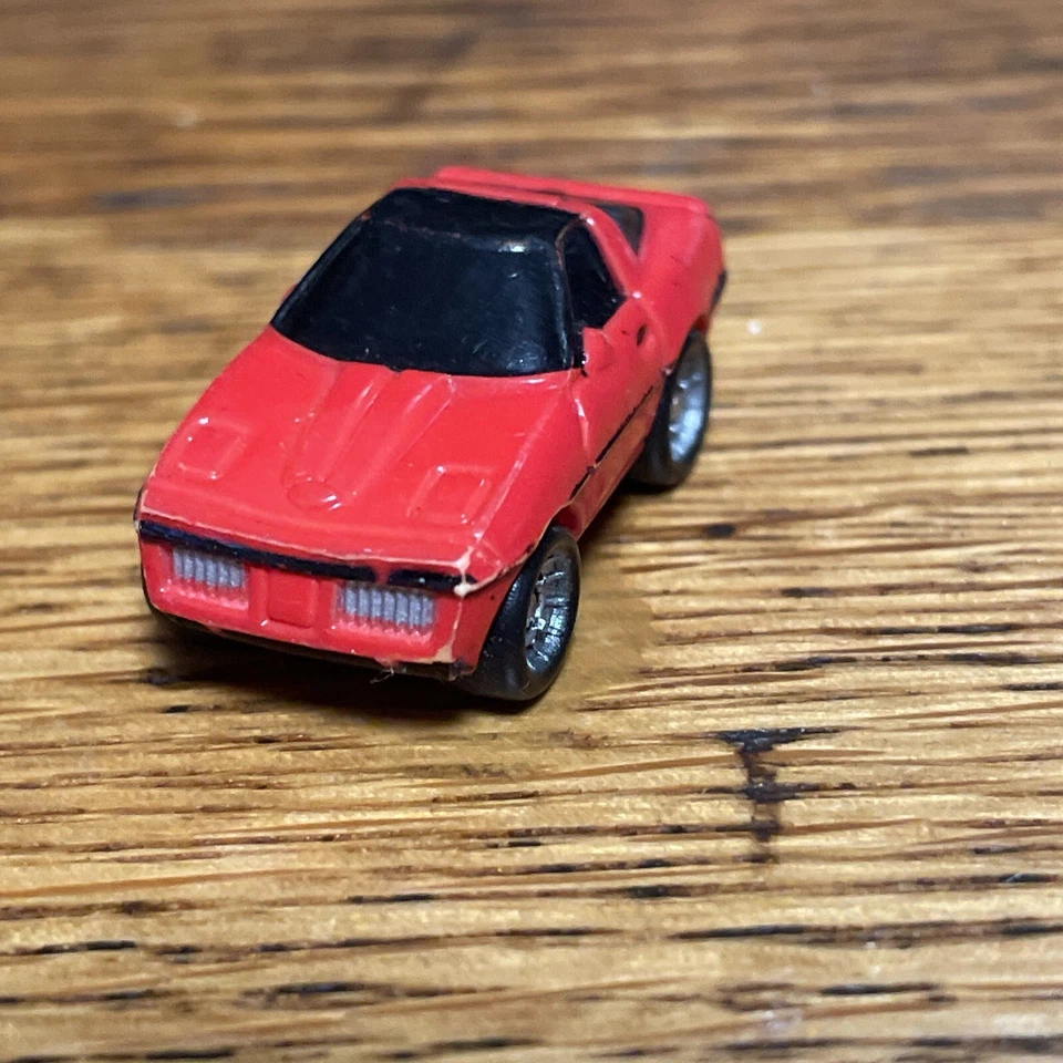 Micro Machines Chevy Corvette Vette 1987 vintage Galoob mini coche rojo Foto 2 de 4