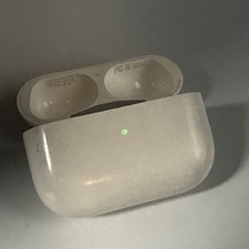 Apple MagSafe Charging Case for AirPods Pro 1st Gen - A2190