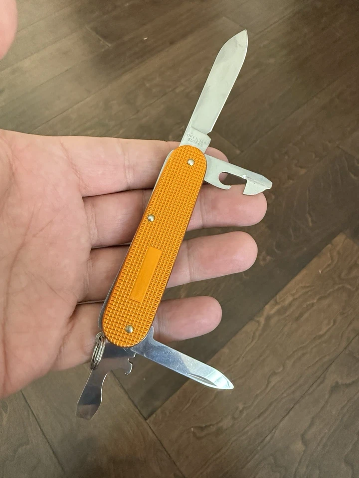 上好- Victorinox Cadet Alox 橙色 — 第 3/4 张图片