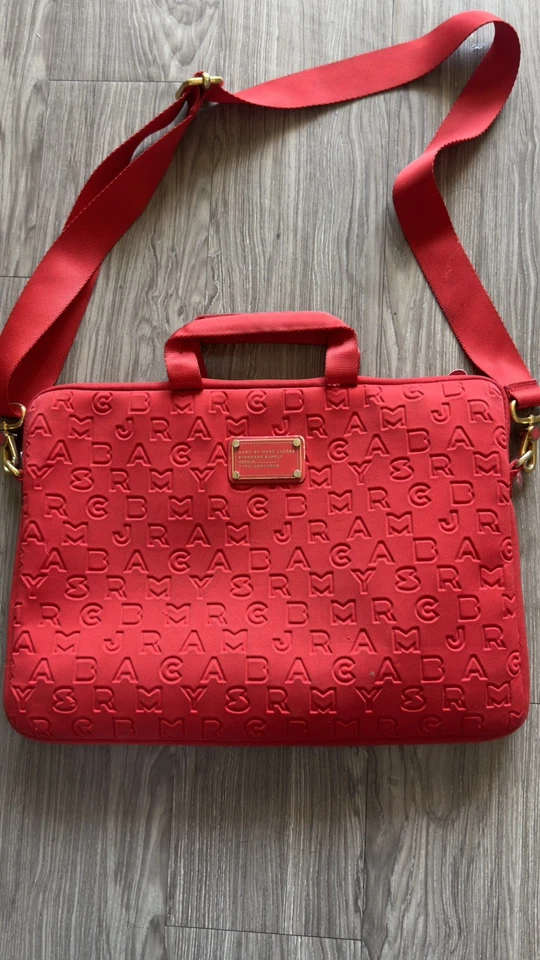 Marc by Marc Jacobs Neopreno Rosa Repujado Acolchado Estilo Laptop Funda Bolso Estuche Foto 2 de 2