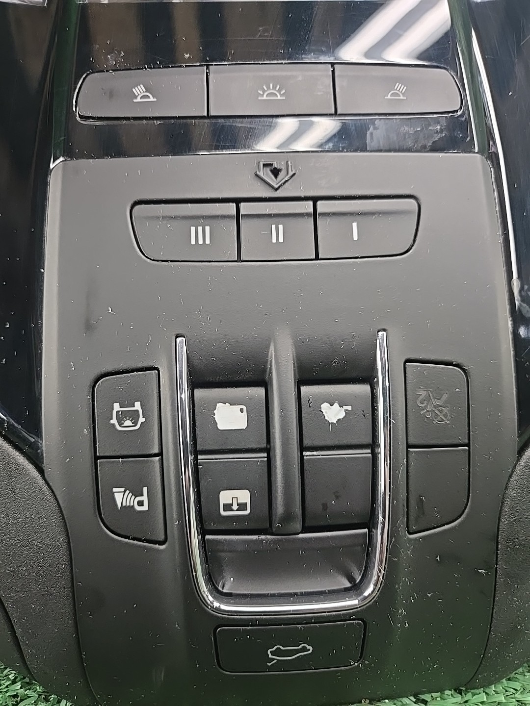 2014 - 2019 MASERATI GHIBLI OEM INTERIOR ROOF DOME LIGHT ASSEMBLY 06700247120