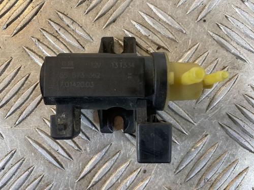 Opel Insignia A 2014 Diesel 103kW Turbolader Druckwandler Magnetventil 55573362