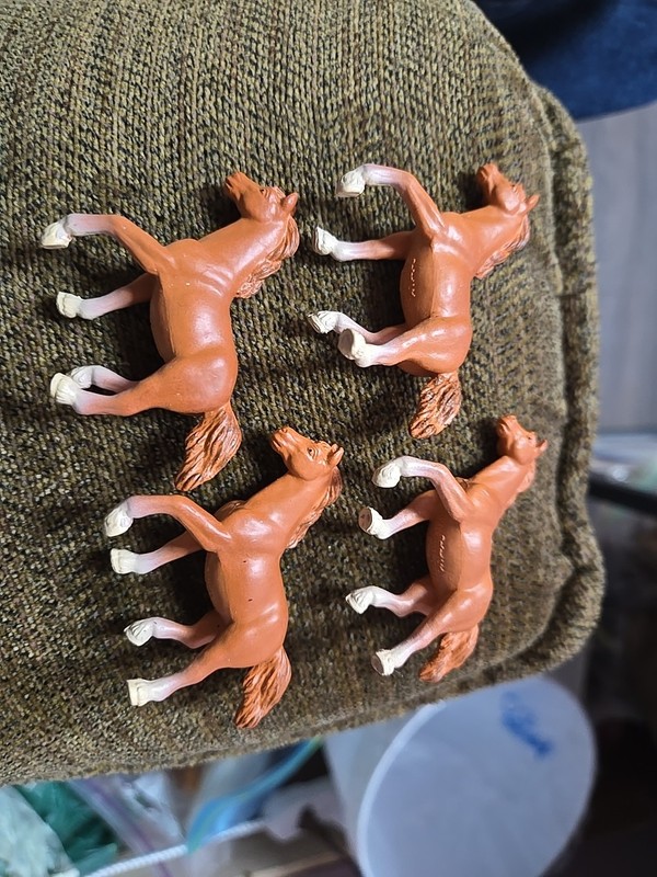Safari Ltd Lot Of 4  Mini Walking Horse Used Made In China SLP