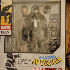MAFEX Spider-Man Black Costume Action Figure Boxed with Accessories