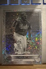 2022 Topps Chrome - Mike Moustakas #56 Black & White Mini-Diamond Refractor