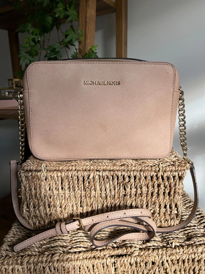 Michael Kors Camera Bag Jet Set Logo Crossbody Shoulder Bag - Image 2 of 4