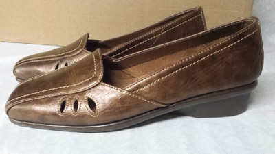 bronze womens dress shoes