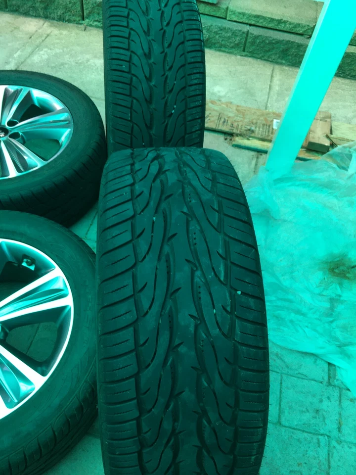 Kia Sportage 2011-2016 18" de fábrica OEM 5 llantas + 5 neumáticos TOYO Foto 2 de 4