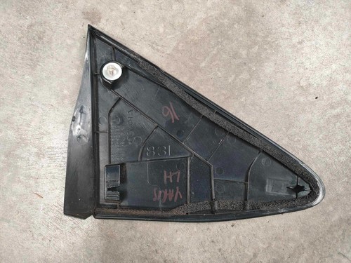 11/2011 to 04/2020 Toyota Yaris - Side mirror triangle trim (Left) 60117-52070 - Picture 3 of 3