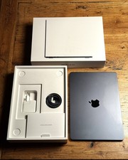 Apple MacBook Air 13,6 Zoll (256GB SSD, M2, 8GB) Laptop - Mitternachtblau