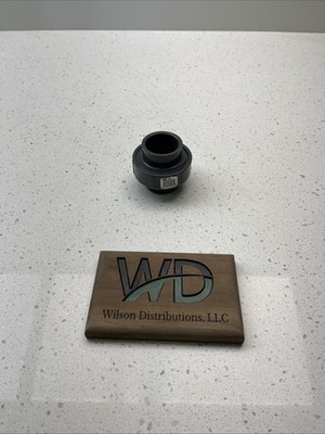 Spears 1-1/4'' NPT Threaded Schedule 80 PVC FKM Union Fitting Viton O-Ring Seal