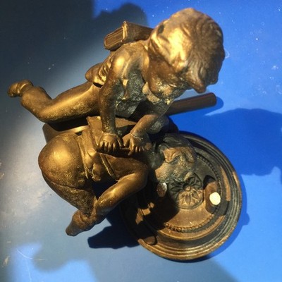 'Saute - Mouton' Collection Francaise Statue (CE090)BROKEN FROM THE ANKLE AS IS