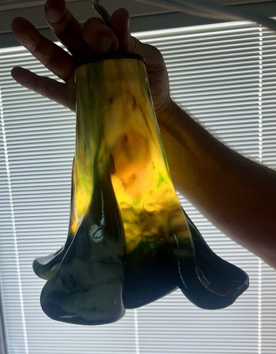 Handmade Very Unique Blown Or Draped Pendant Light. - Picture 13 of 17