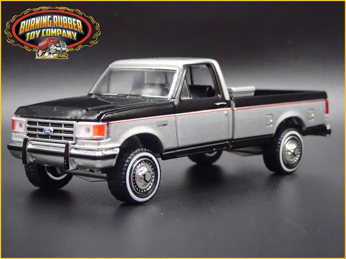 1990 90 FORD F250 PICKUP TRUCK OBS BLACK 1:64 SCALE DIORAMA
