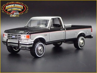 1990 90 FORD F250 PICKUP TRUCK OBS BLACK 1:64 SCALE DIORAMA