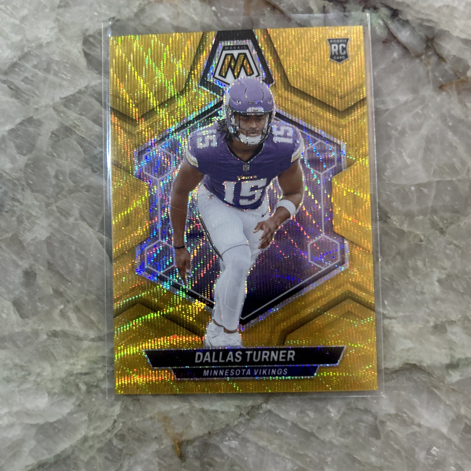 2024 Panini Mosaic Dallas Turner #317 Gold Wave 5/17