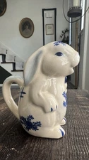 Vintage Hand Painted Bunny Rabbit Creamer Pitcher JSNY Delft Blue Phillipines