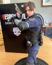 Gioco Resident Evil 2 Leon Scott Kennedy scala 1/6 PVC statua figura NUOVO IN SCATOLA
