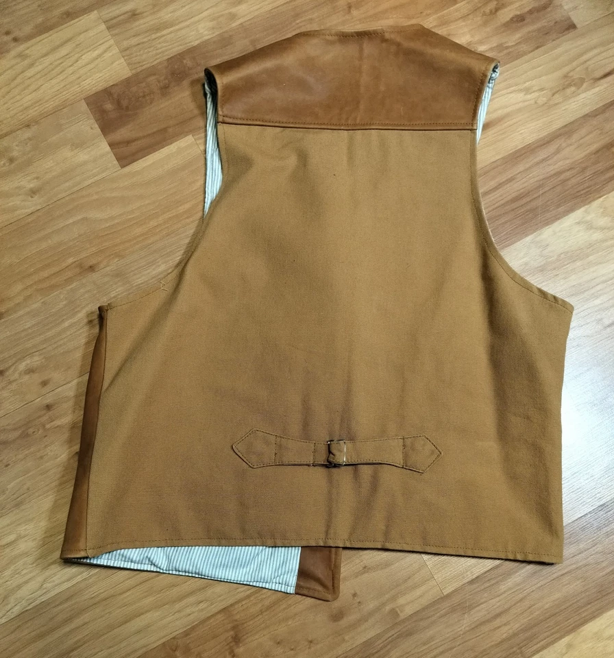 Wah Maker Tan Leather Vest Men’s XL Tan Western Cowboy Vintage Style Made in USA - Image 4 of 4