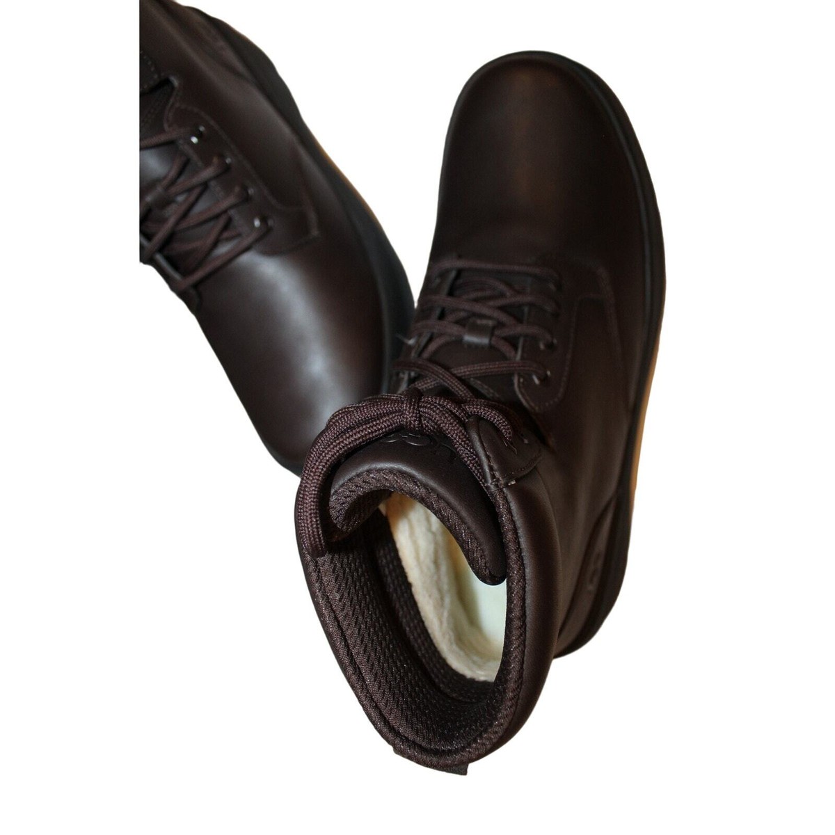 NIB UGG MEN display picture 1