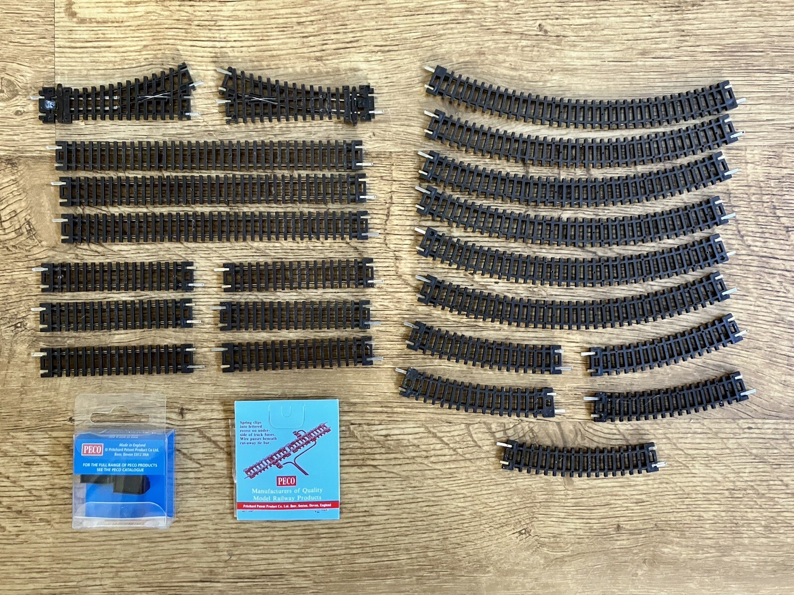 Peco N Gauge Track Set, same as ST300 Set. Very Good Condition Used