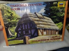 NOS Zevezda Thatched Country House Kit 1/72 8532