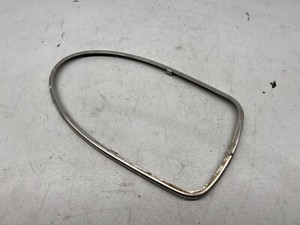 VW Käfer 67-73 Chromrahmen Rücklicht Zierrahmen Rahmen Bügeleisen Rücklicht #Q8