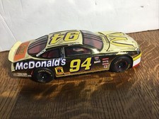 Racing Champions 1:24  94 BILL ELLIOTT Die Cast Race Car. MCDONALDS / REESES