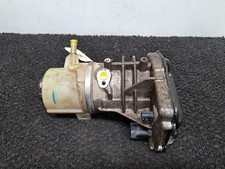 Pompe direction assistée Renault R9
