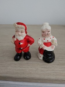 mr mrs claus salt pepper vintage Shakers Spaghetti Trim