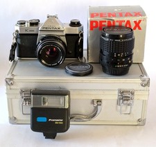 Pentax Asahi K-1000 35mm Film Camera 1:2 50mm  Pentax-A Zoom 1:4 35-70mm Lenses
