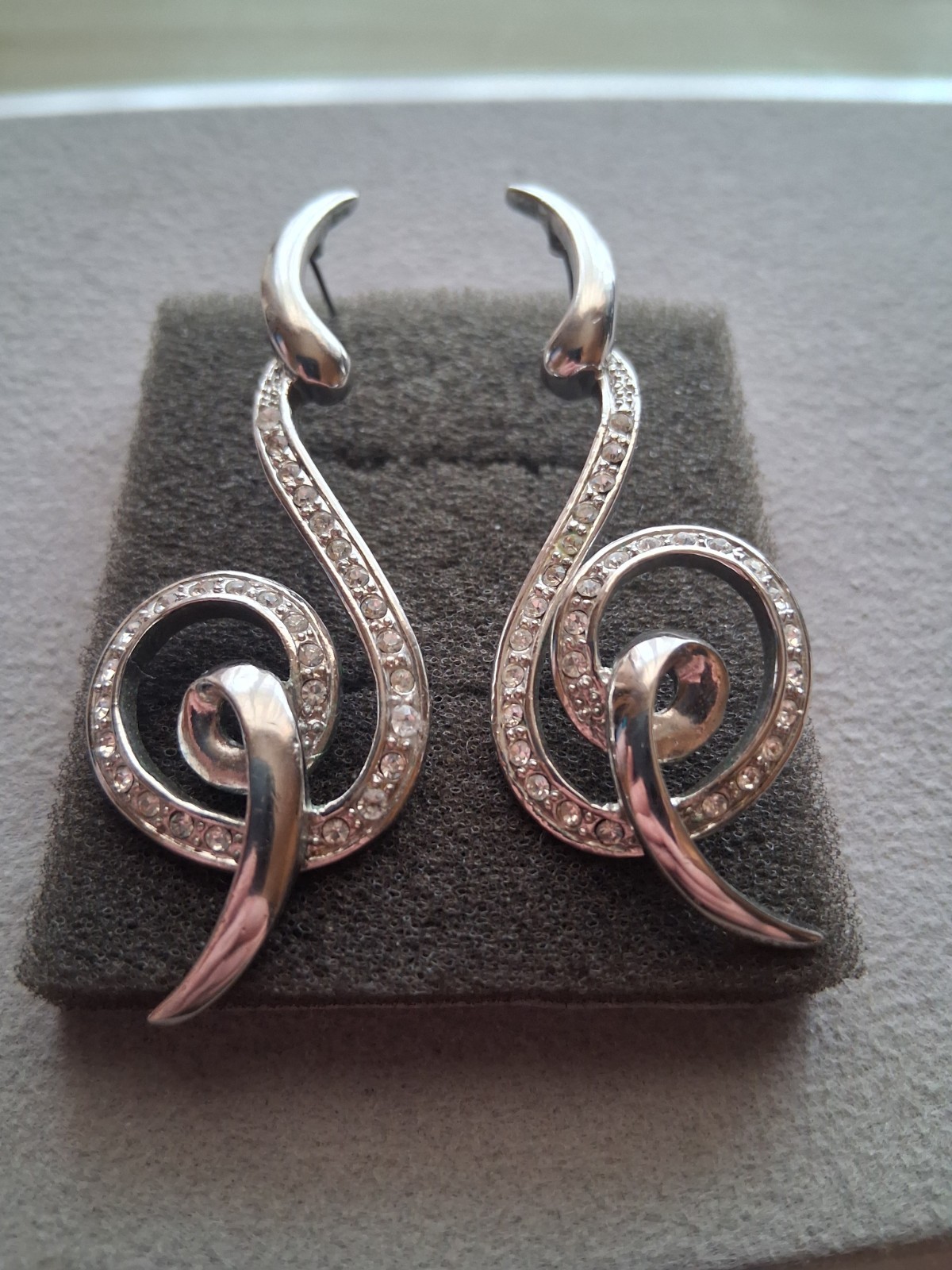 Scroll design Silverplated crystal embellished la… - image 7